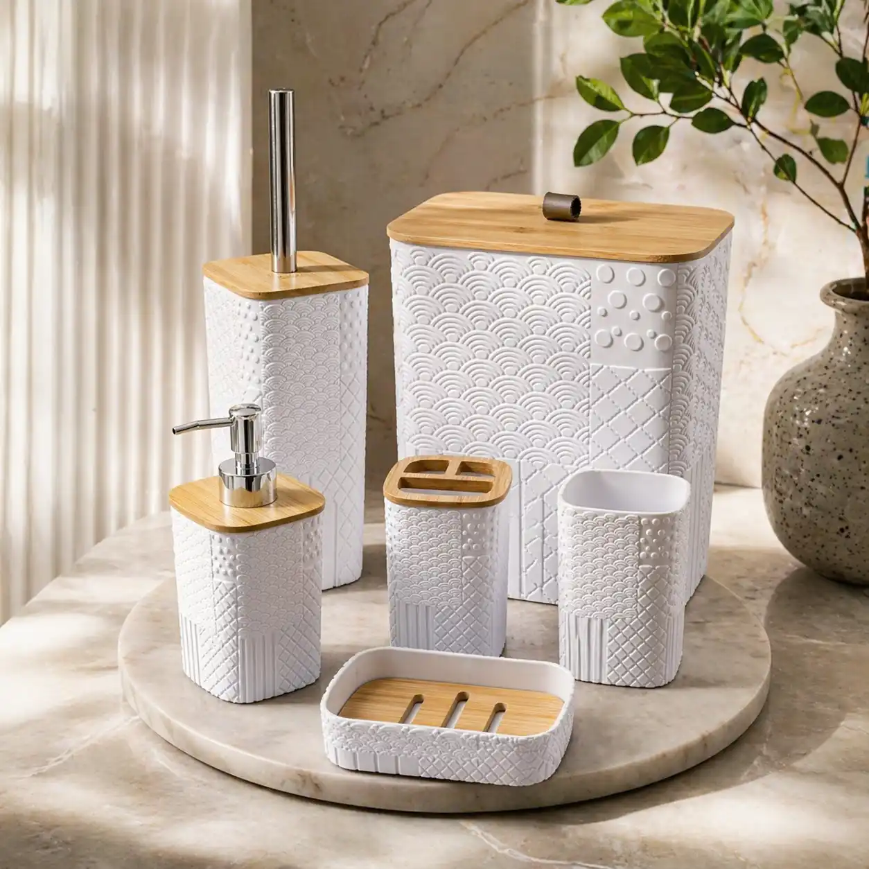 Kit_salle_de_bain_moderne_blanc_et_bois.webp